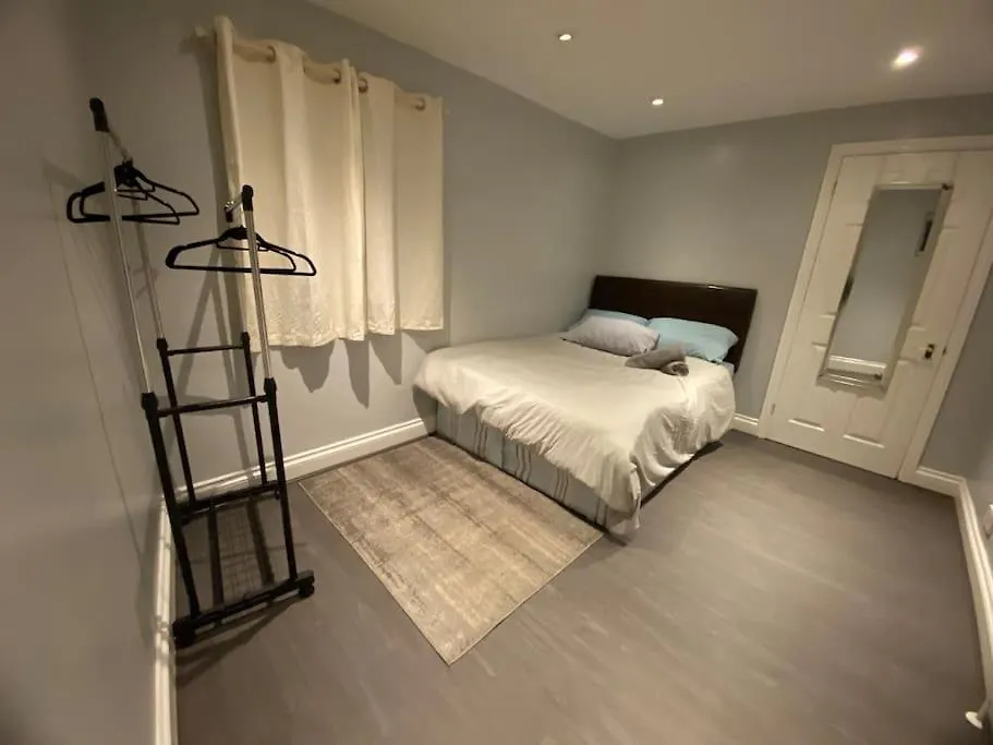 Spacious 2 Bedroom Flat London 0*,  Storbritannien
