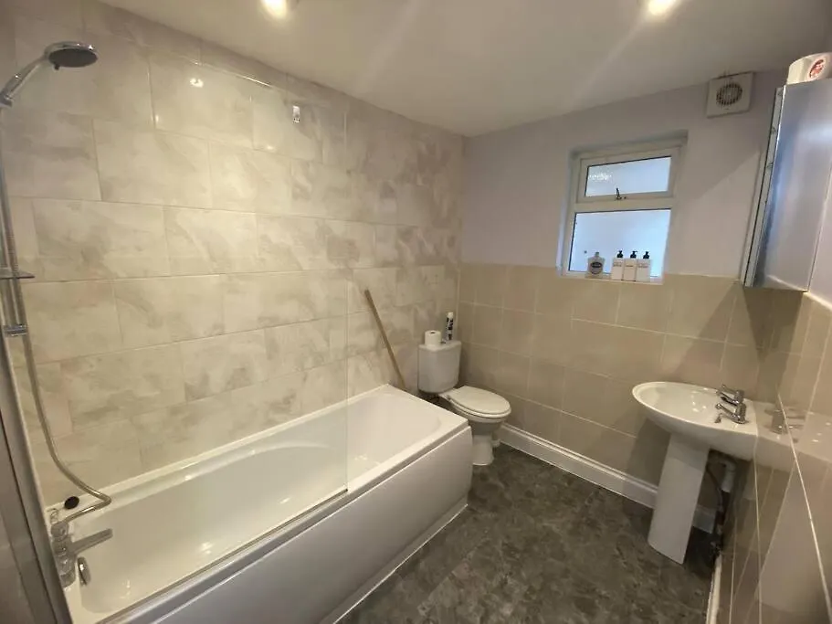 Lejlighed Spacious 2 Bedroom Flat London Storbritannien