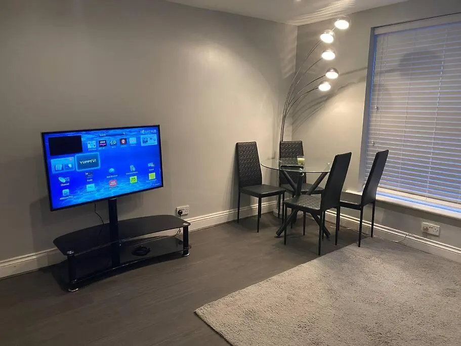 Spacious 2 Bedroom Flat London