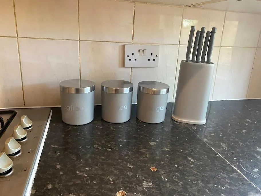 Lejlighed Spacious 2 Bedroom Flat London